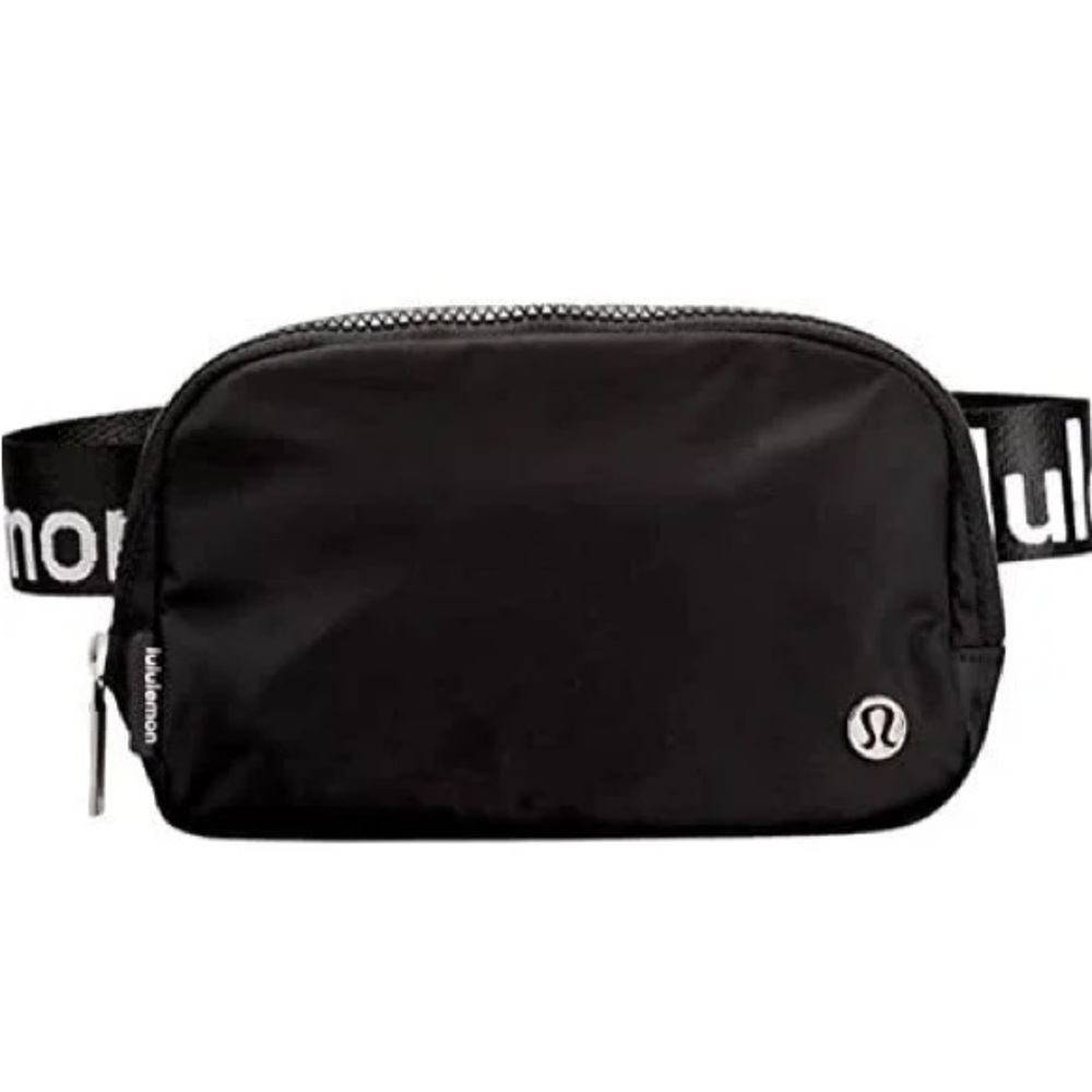 Brand New! Lululemon Everywhere Belt